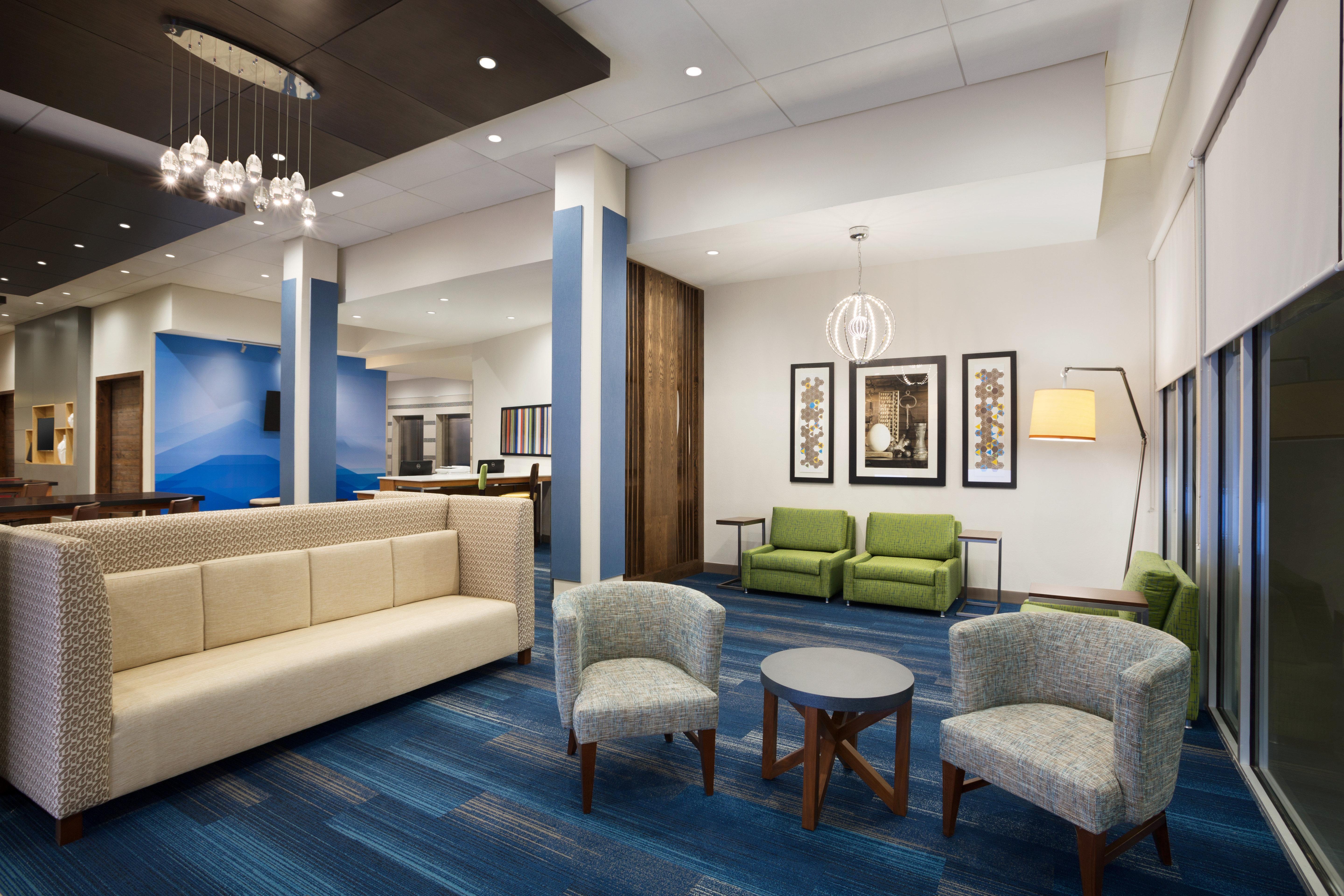 Holiday Inn Express & Suites - Mcallen - Medical Center Area By Ihg Экстерьер фото