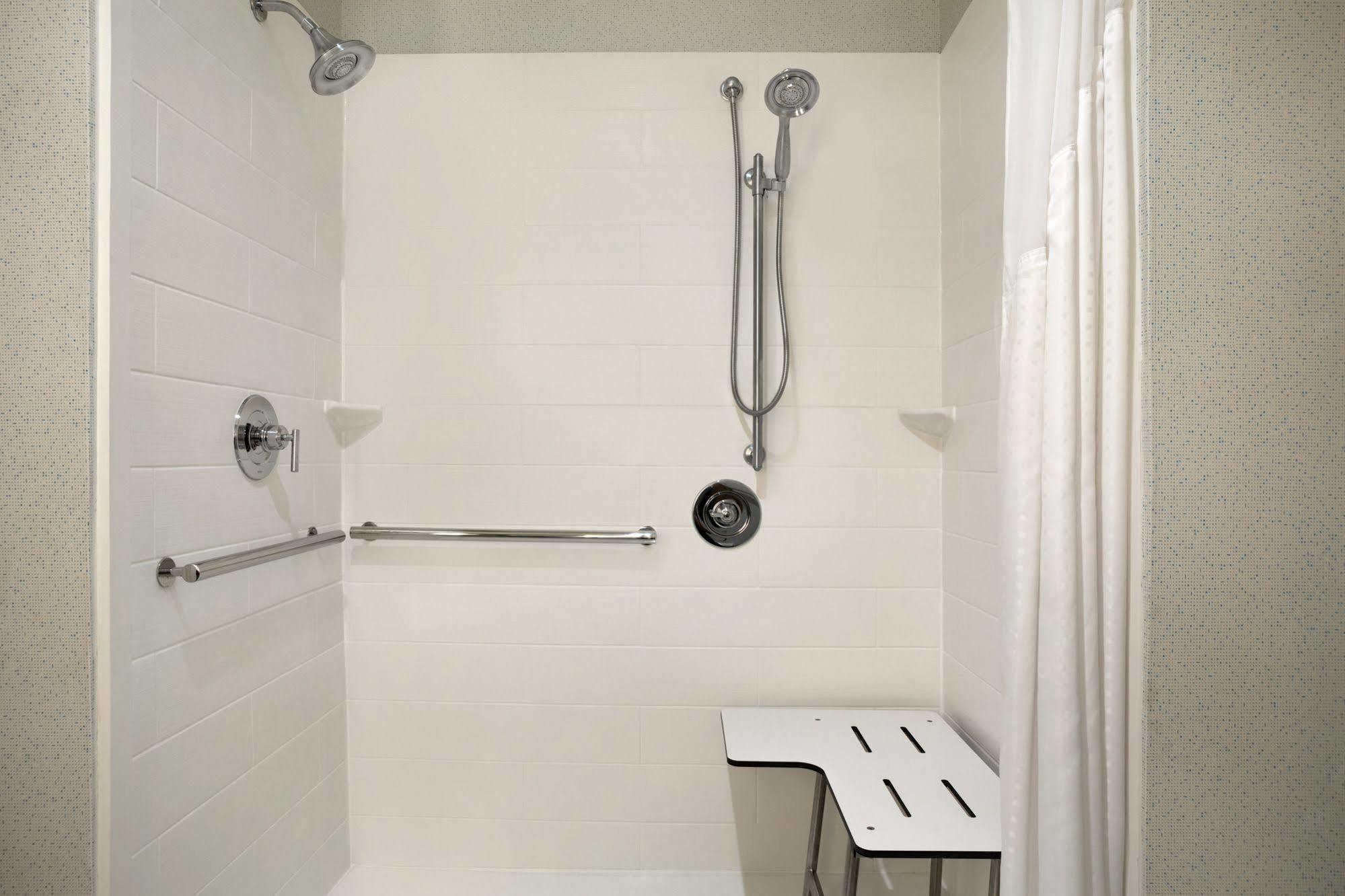 Holiday Inn Express & Suites - Mcallen - Medical Center Area By Ihg Экстерьер фото